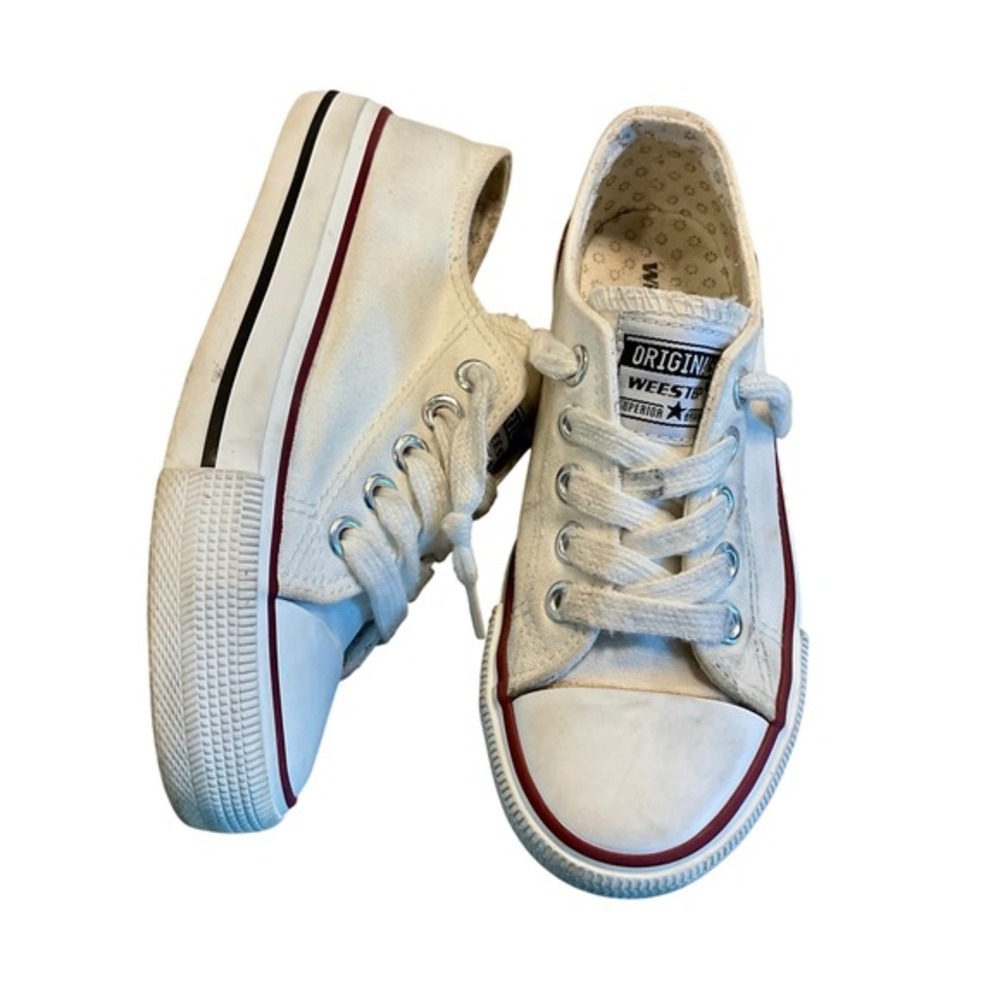 Weestep Sneakers Kids Size 12 Canvas Shoes Cream Lace Up Casual